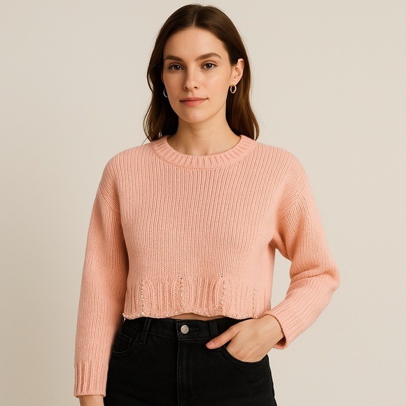 Sweaters - Woman’s Knit Beaded Crewneck Cropped Sweater Size Small‎